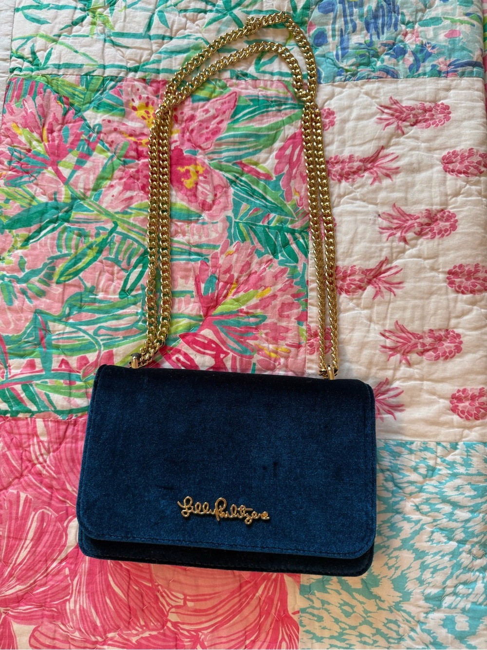 NWT Lilly Pulitzer Navy Velvet Crossbody with Gold Chain
